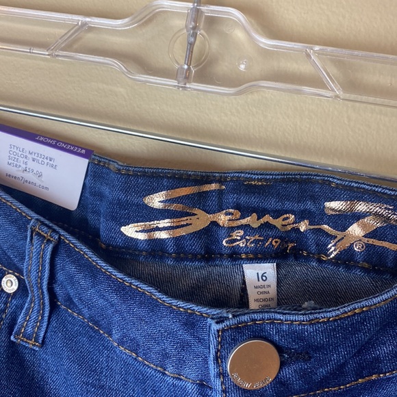 Seven7 Weekender shorts, size 16 - Picture 2 of 3